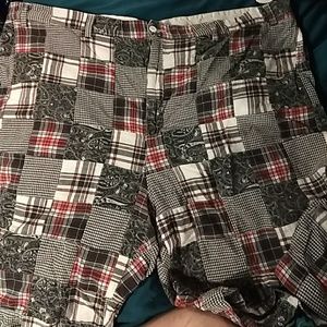 🍄BUNDLE 3 for $10🍄Plaid Bermuda shorts